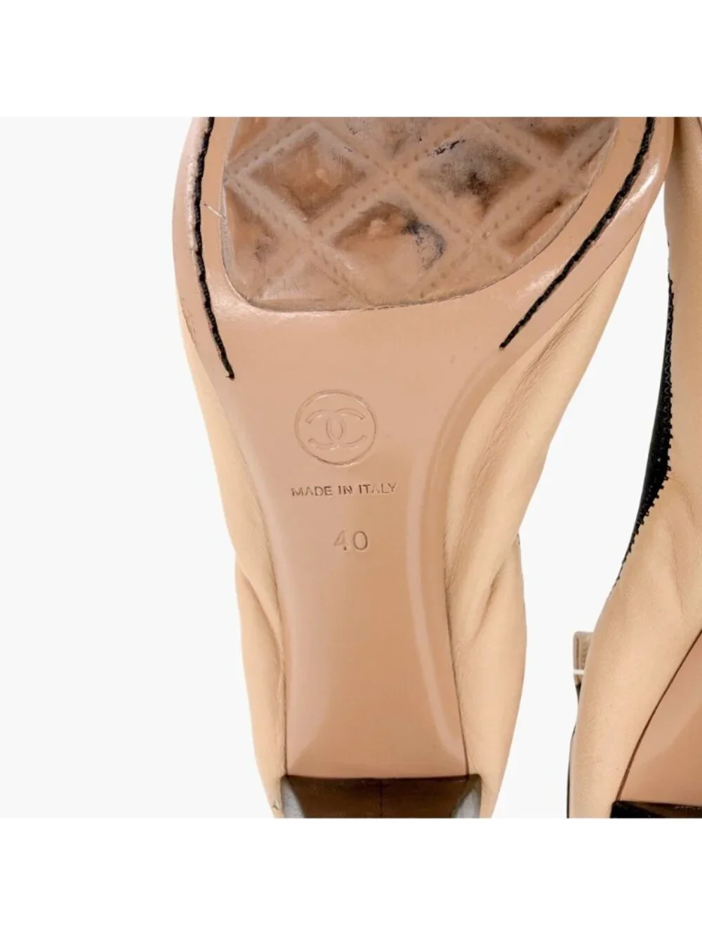 Chanel Beige Black Cap Toe CC Leather Pumps Heels Size 40 US 9-9.5 Stretch